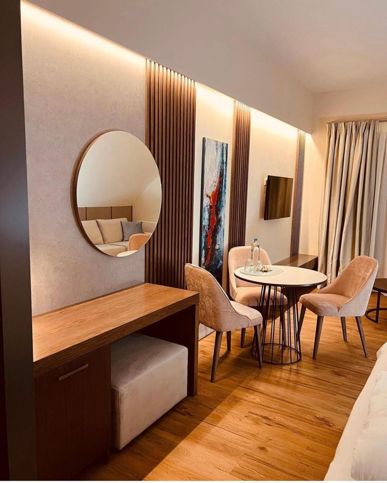 Akropolis Hotel Nürnberg Exteriör bild